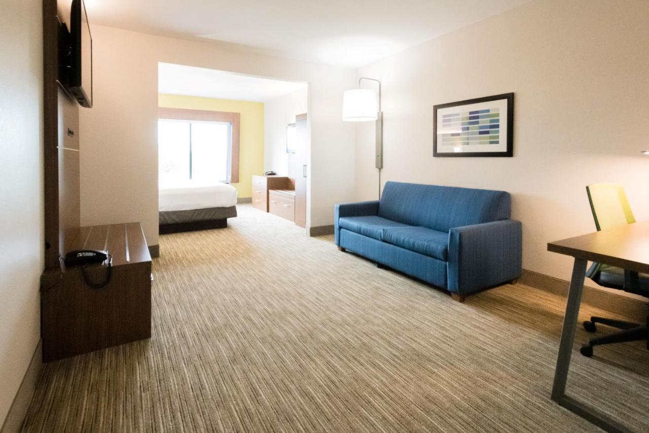 Holiday Inn Express & Suites Lexington North West-The Vineyard By Ihg Eksteriør billede