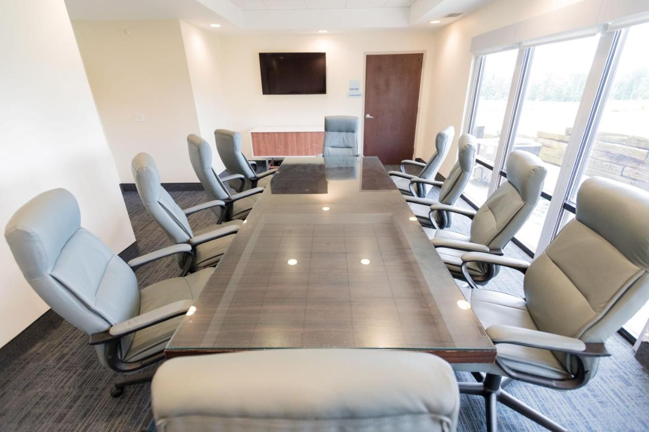 Holiday Inn Express & Suites Lexington North West-The Vineyard By Ihg Eksteriør billede