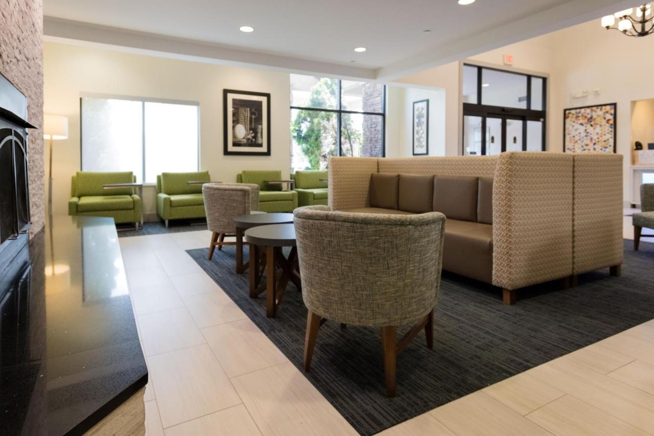 Holiday Inn Express & Suites Lexington North West-The Vineyard By Ihg Eksteriør billede