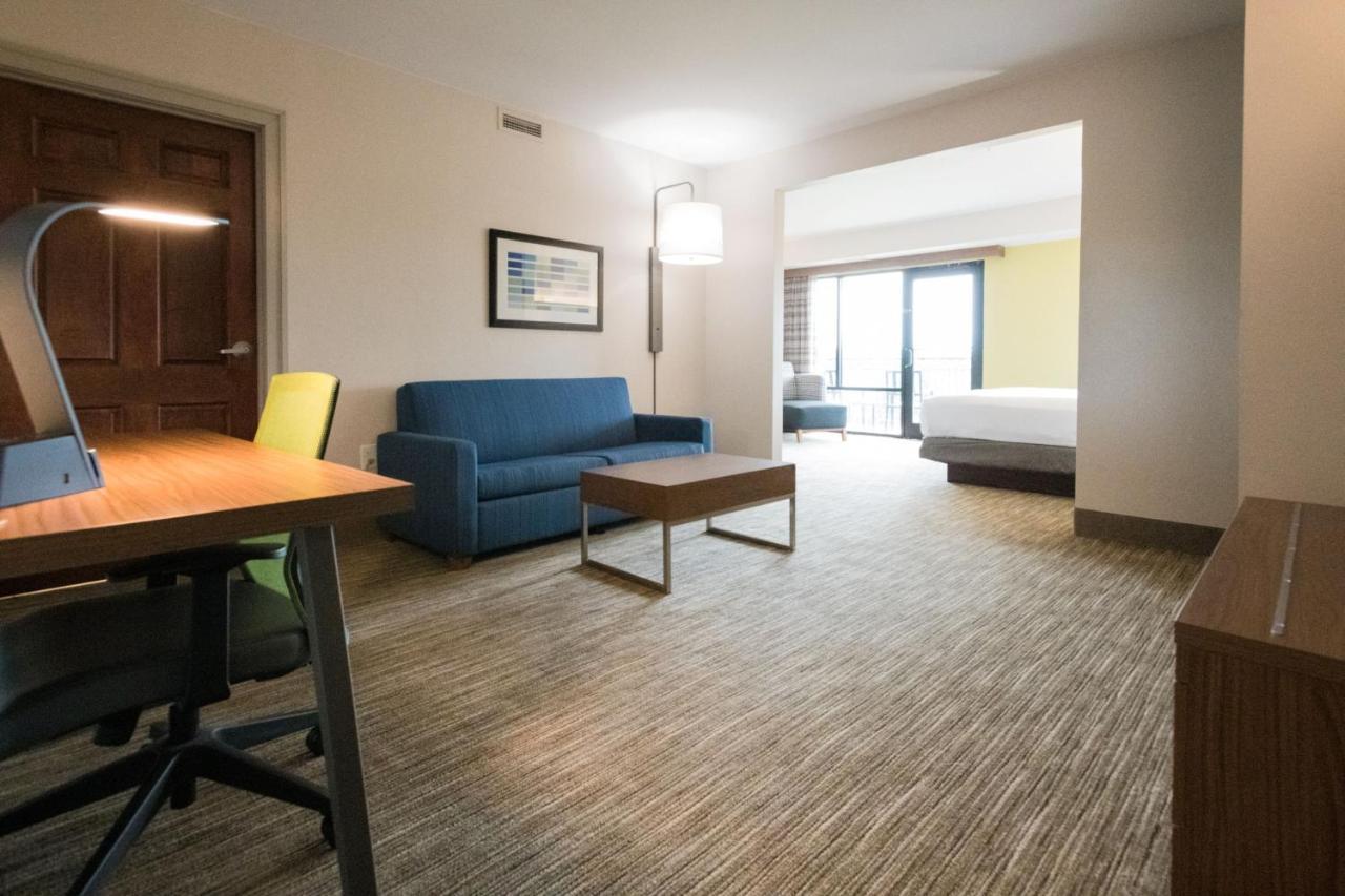 Holiday Inn Express & Suites Lexington North West-The Vineyard By Ihg Eksteriør billede