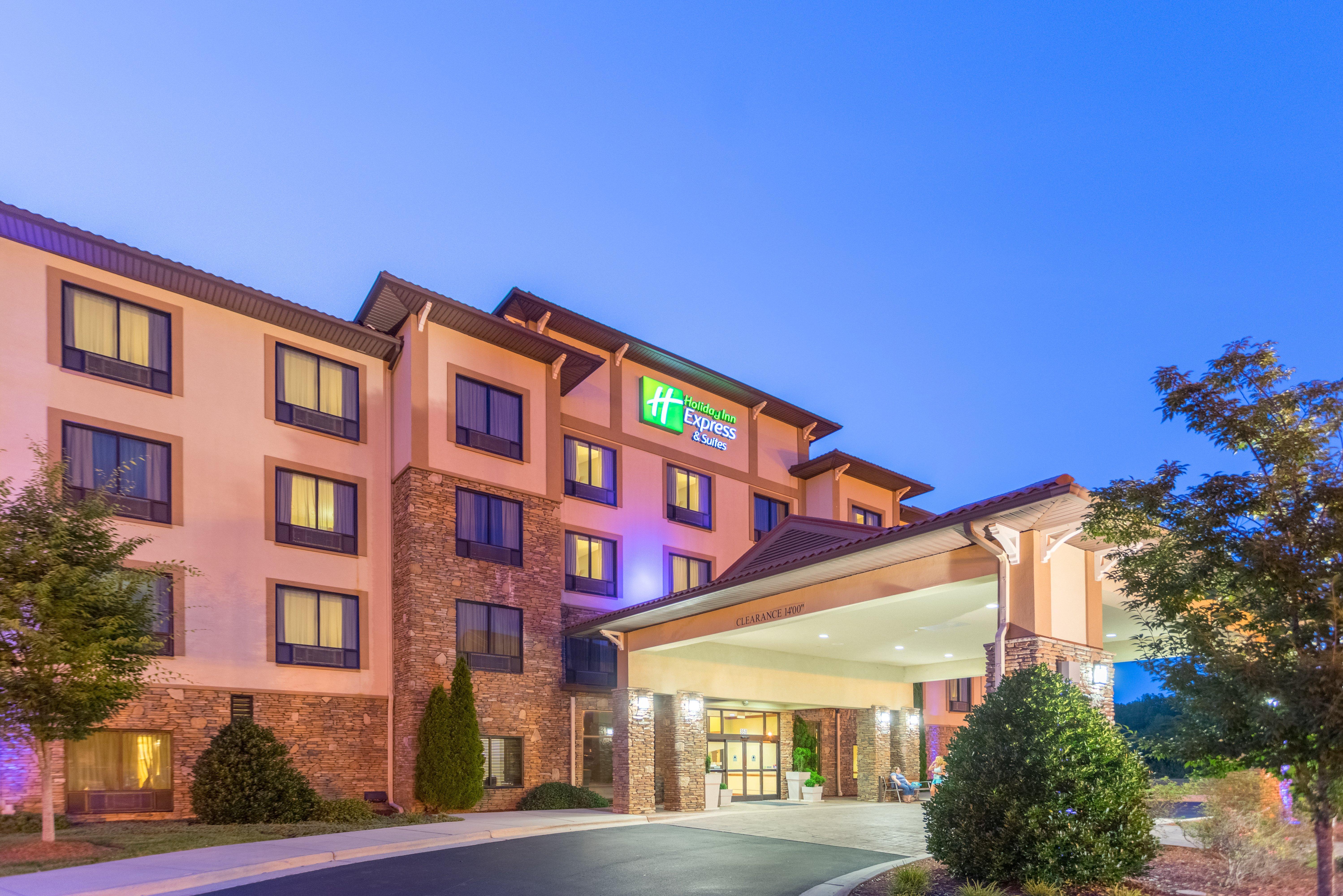Holiday Inn Express & Suites Lexington North West-The Vineyard By Ihg Eksteriør billede