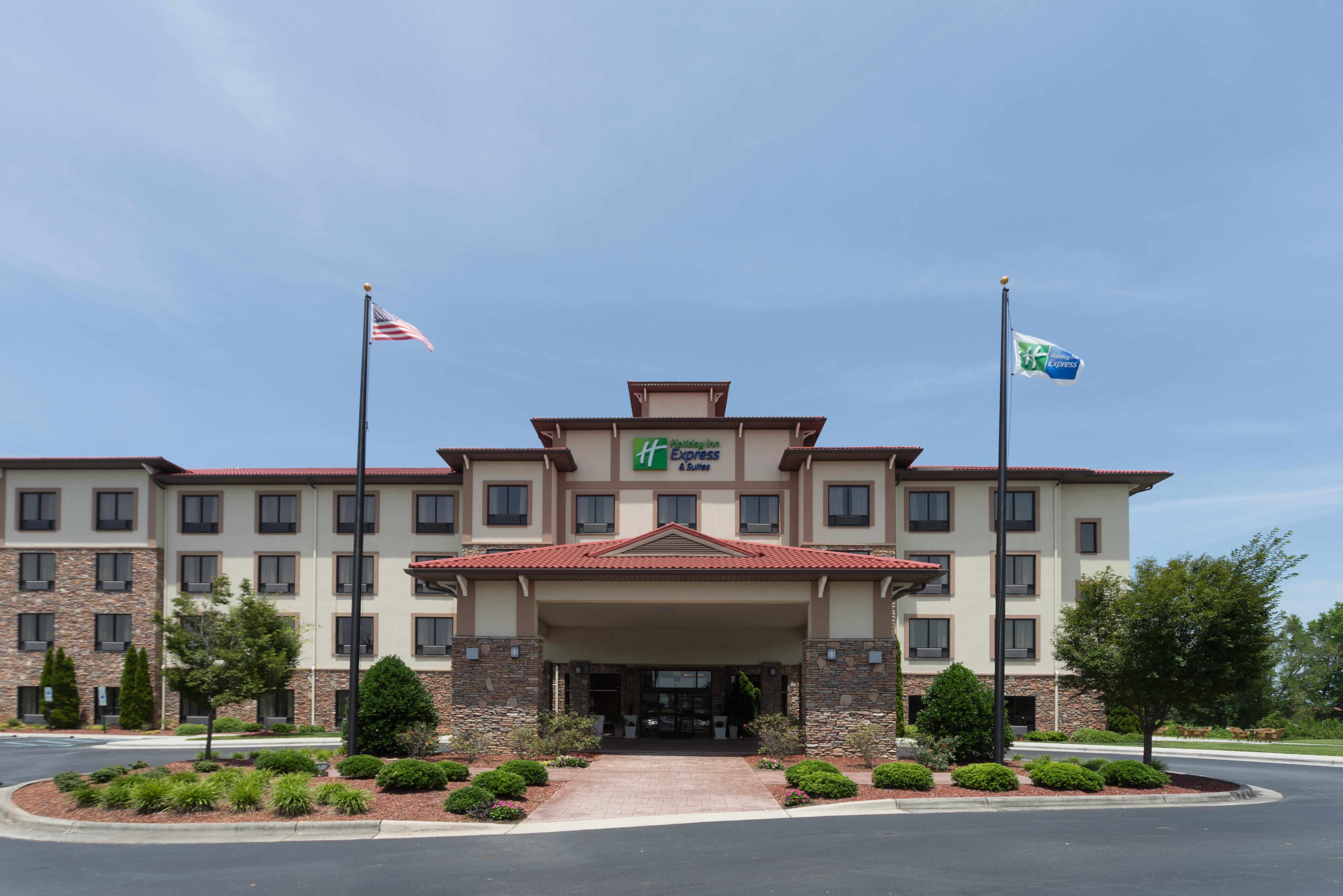 Holiday Inn Express & Suites Lexington North West-The Vineyard By Ihg Eksteriør billede