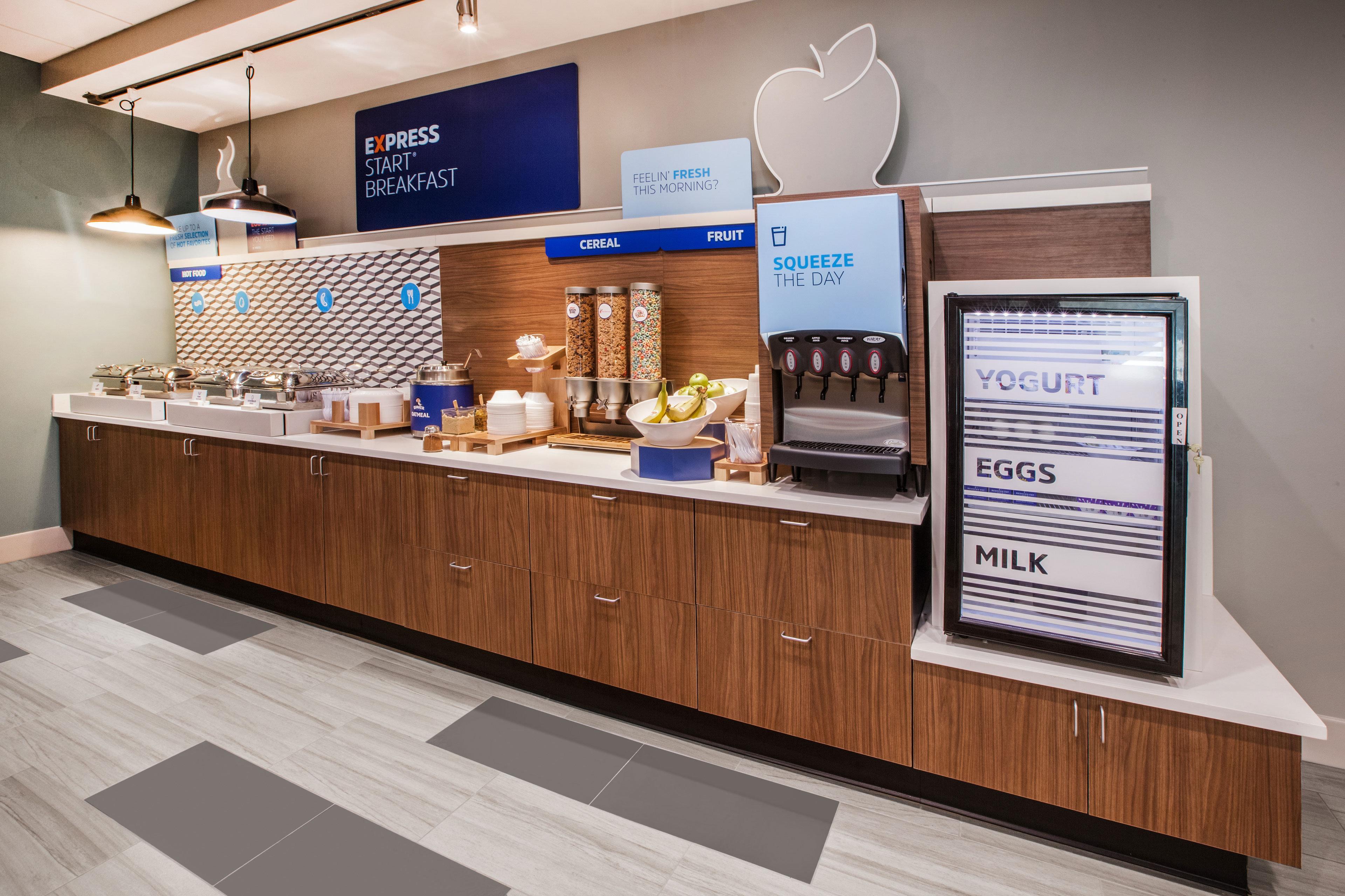 Holiday Inn Express & Suites Lexington North West-The Vineyard By Ihg Eksteriør billede
