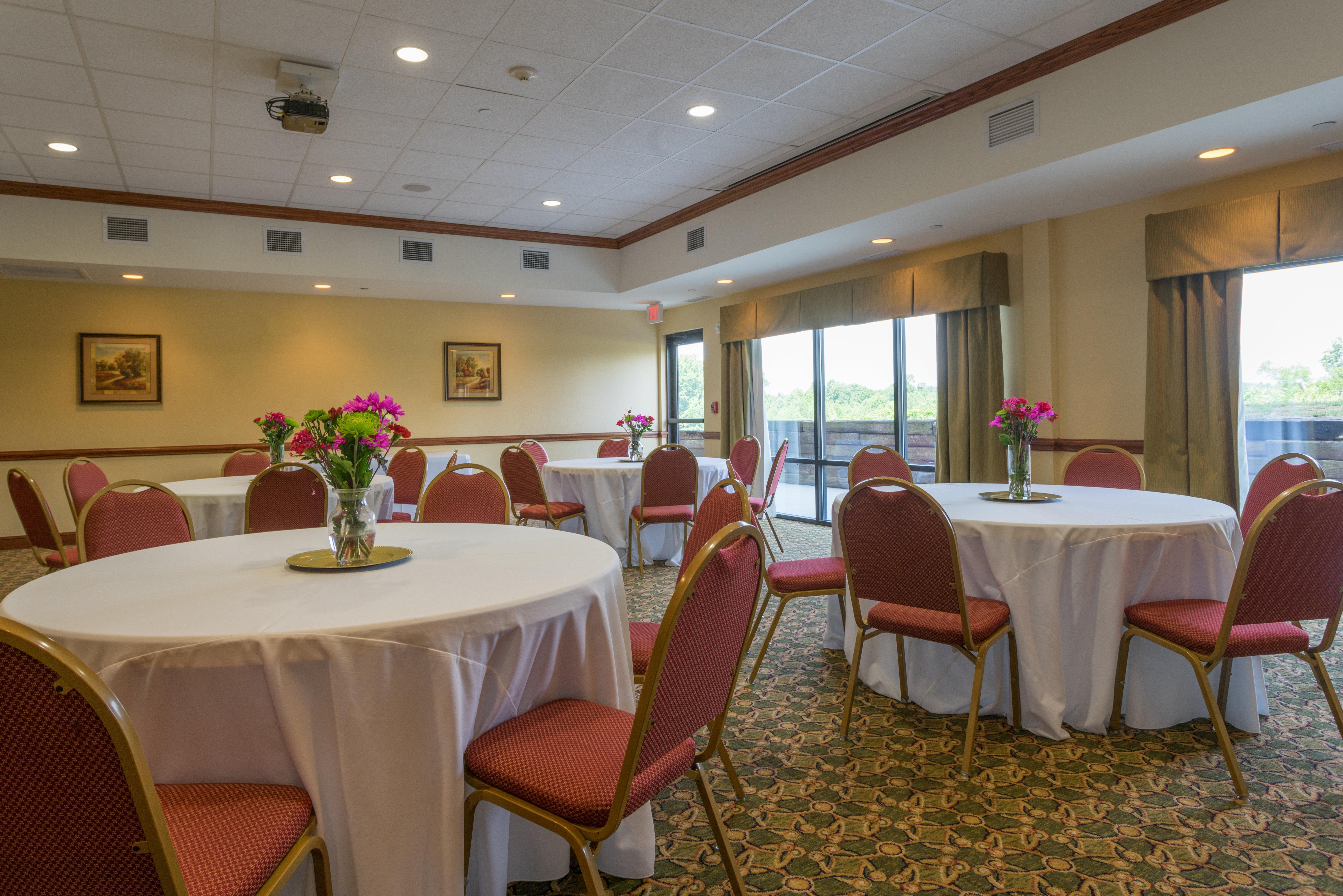 Holiday Inn Express & Suites Lexington North West-The Vineyard By Ihg Eksteriør billede