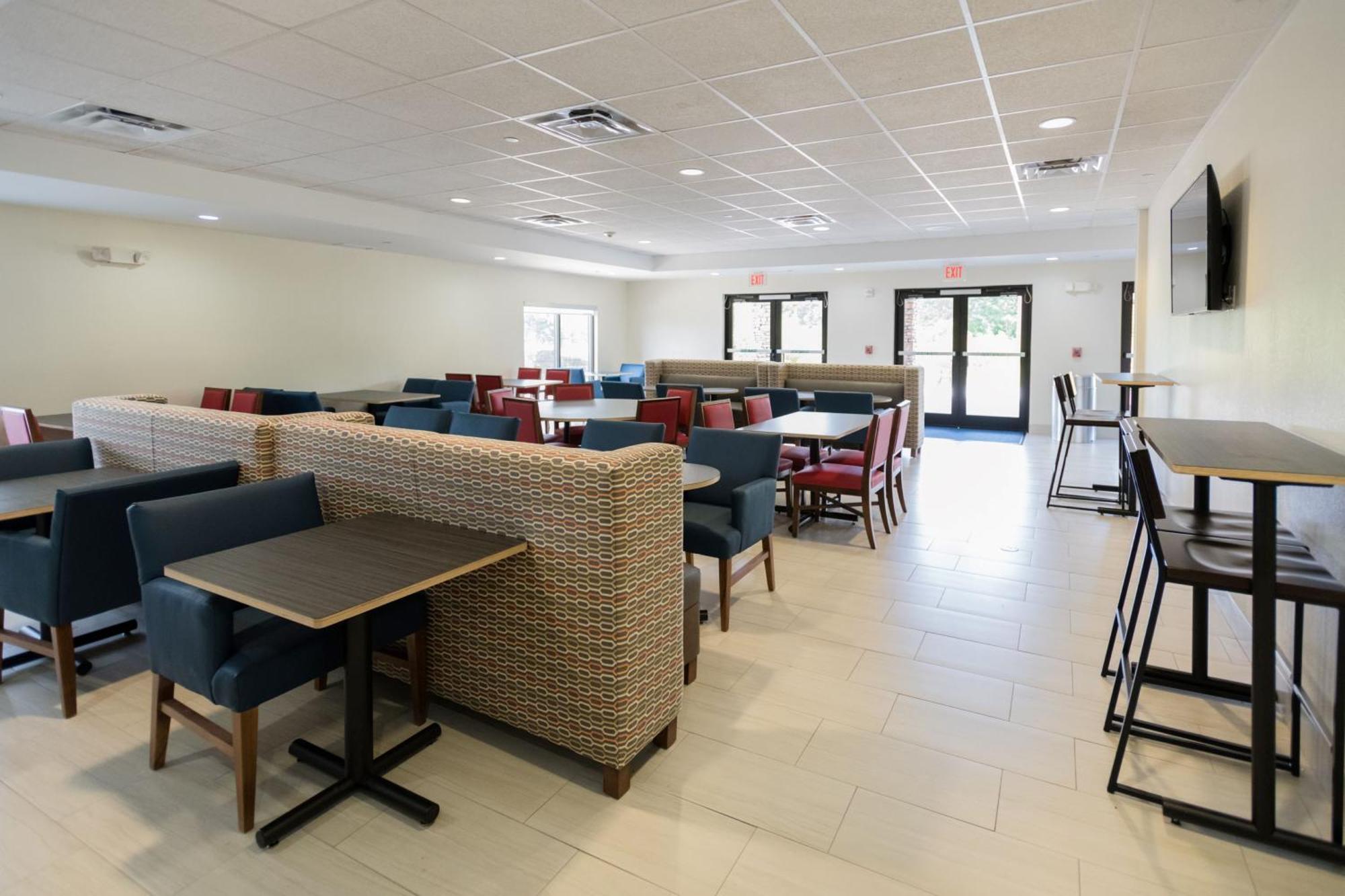 Holiday Inn Express & Suites Lexington North West-The Vineyard By Ihg Eksteriør billede